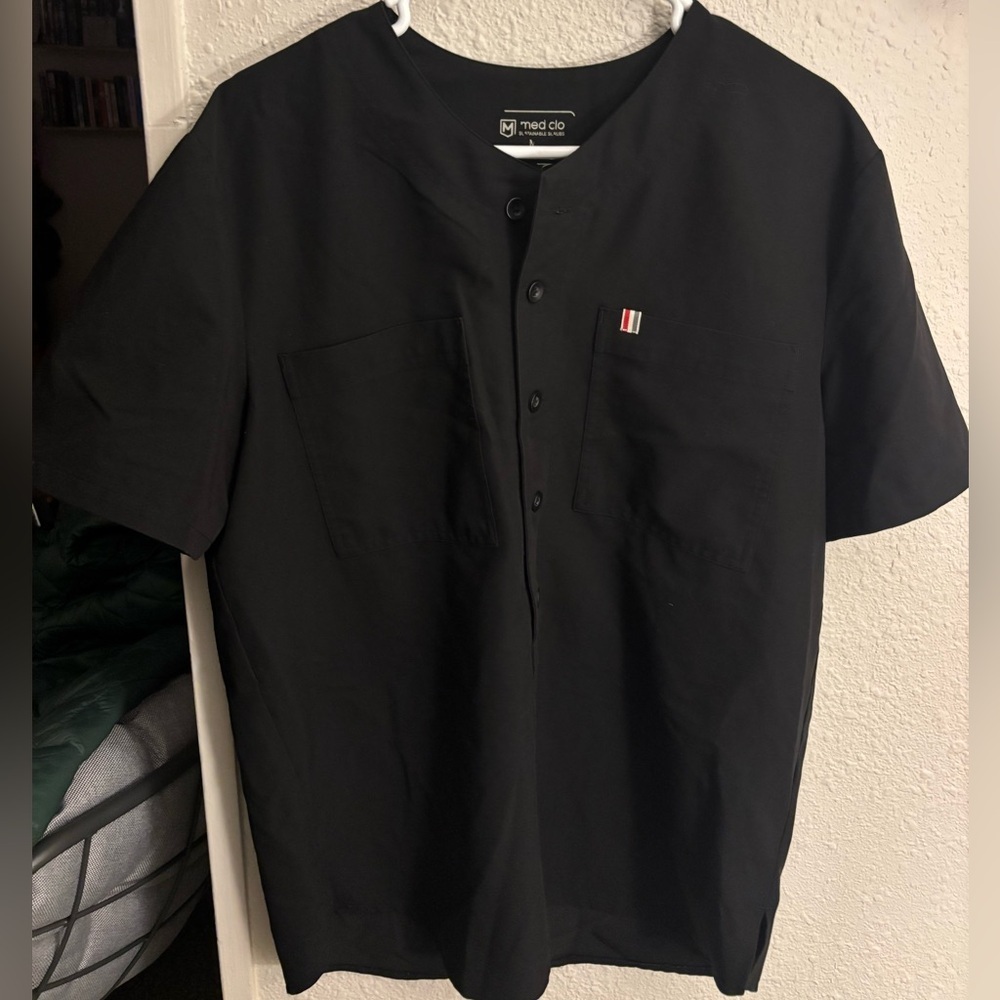 Med Couture Women's Classic Black Medium Short Sleeve Scrub Top